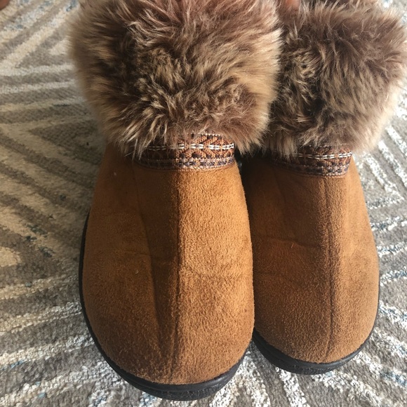 Slippers - Picture 4 of 6